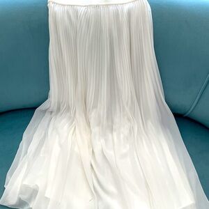 Aritzia Wilfred White Maxi Skirt XXS